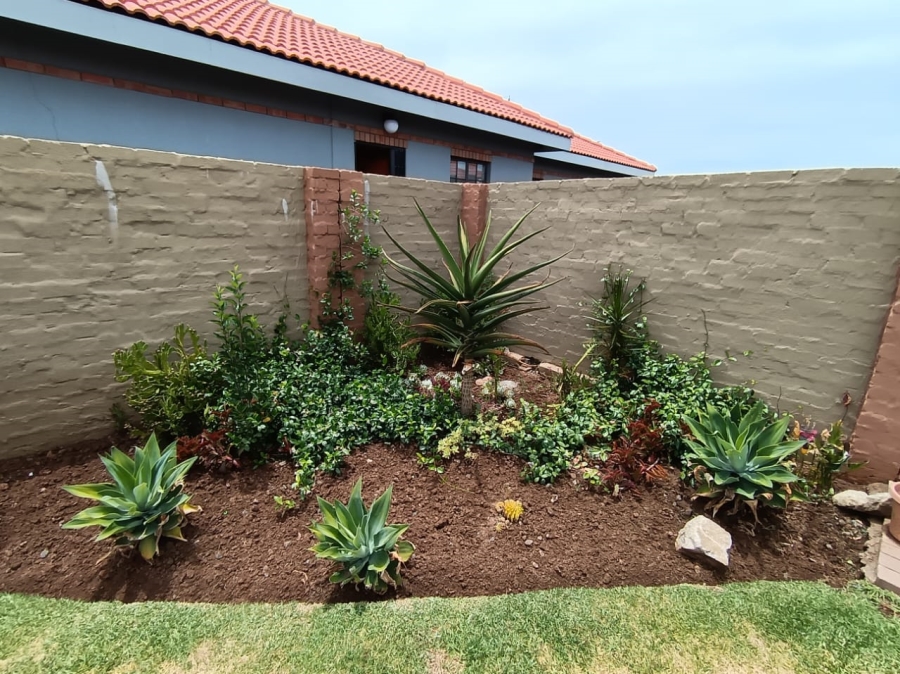 3 Bedroom Property for Sale in Hexrivier Lifestyle Estate North West